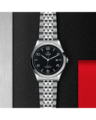 Tudor 1926 41 mm steel case, Black dial (watches)